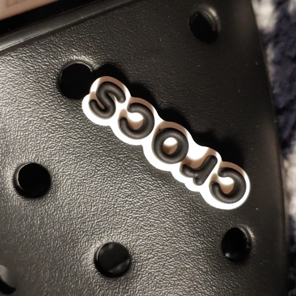 Black CLASSIC CROCS SLIDE     NWT - Picture 2 of 6